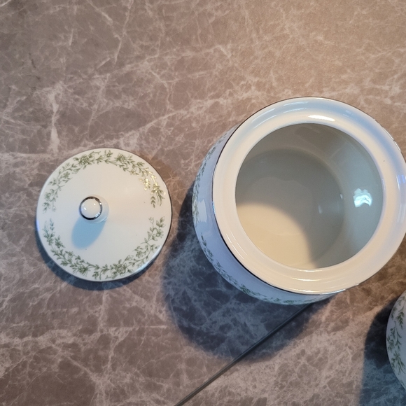 Mikasa Creamer & Sugar Bowl Set - Picture 4 of 6